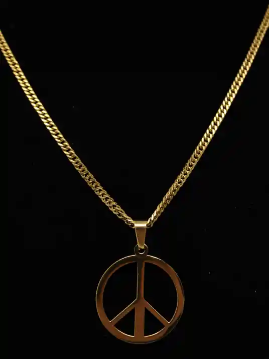 Cadena Para Hombre Con Dije Simbolo Hippie En Acero Inoxidable