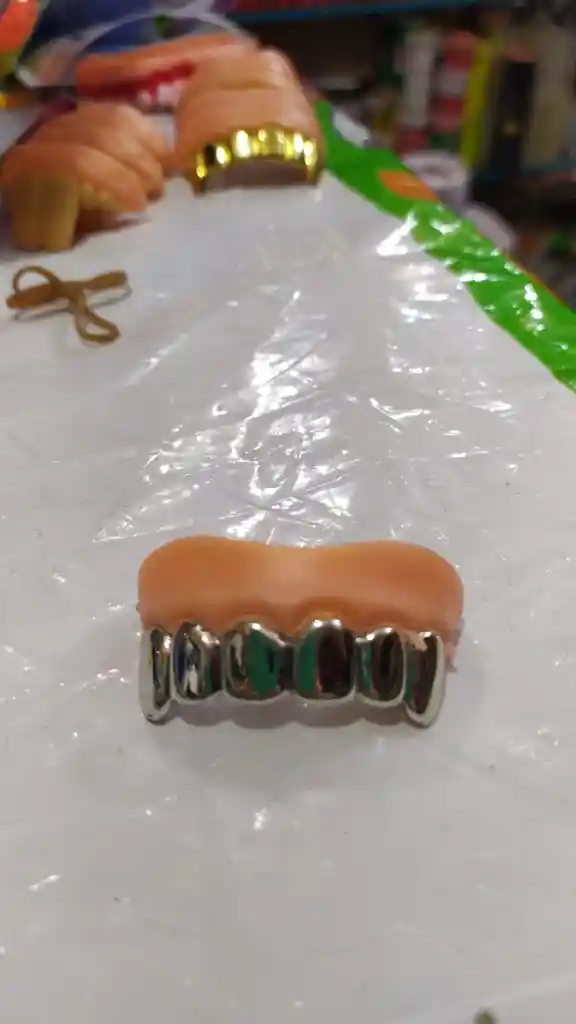 Dientes Drácula En Plata