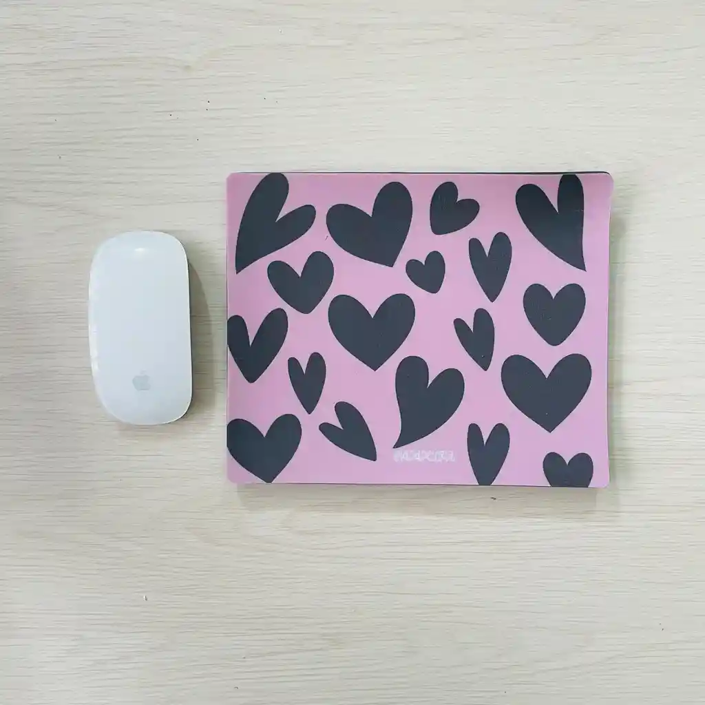 Mouse Pad Plano Black Hearts