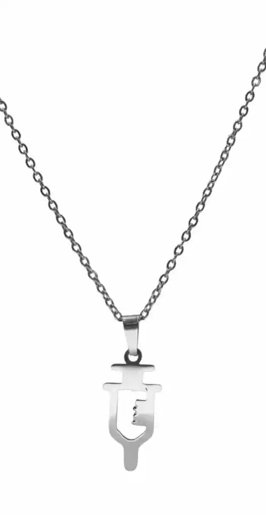 Juego De Aretes Y Collar En Acero Diseño Jeringa