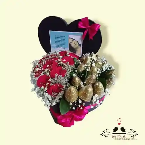 Detalle / Regalo Corazon De Rosas Y Fresas Achocolatadas