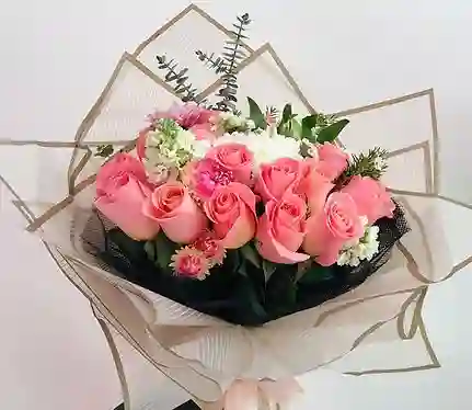 Amor Elegante - 12 Rosas Rosas En Papel Koreano