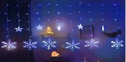 Luces De Navidad Cortina Blanca Led Estrellas Y Copos De Nieve