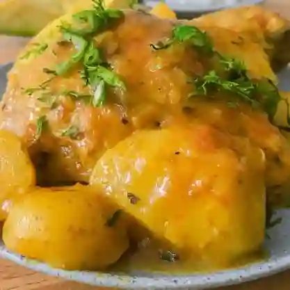 Pollo Guisado