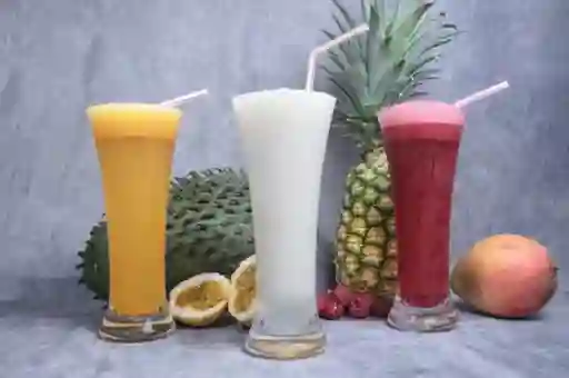 Jugo en Agua 16 Oz