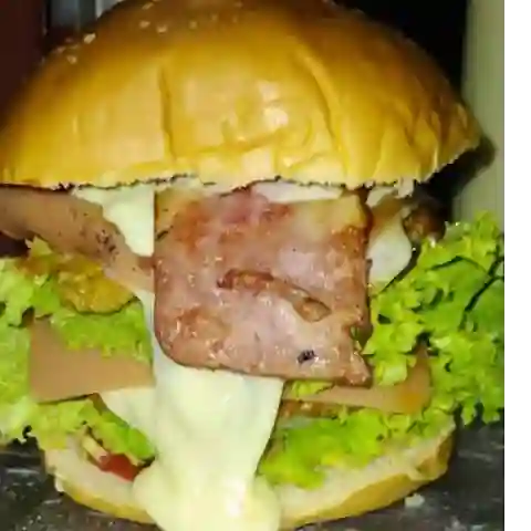 Hamburguesa Doble Carne + Papas Fritas