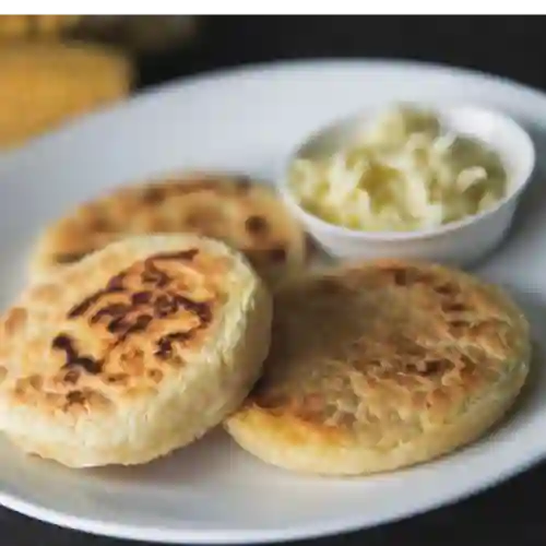 Arepa Piña y Jamon