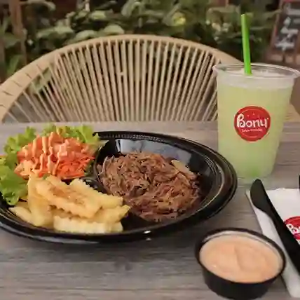 Almuerzo con Carne Desmechada + Bebidas