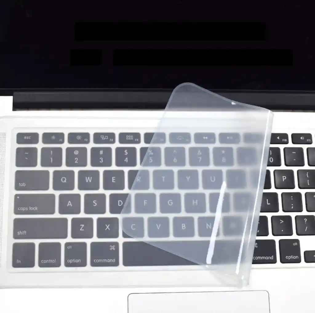 Protector De Teclado En Silicona Transparente 15"