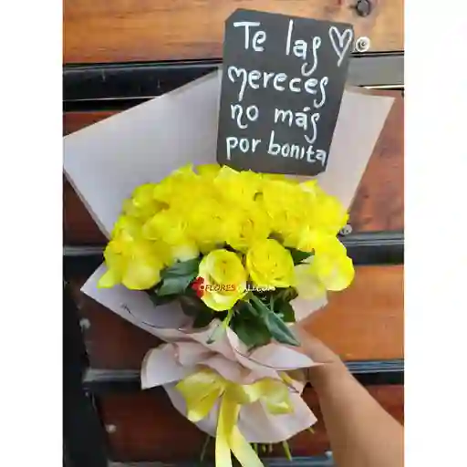 Bouquet De Rosa Amarilla Con Letrero