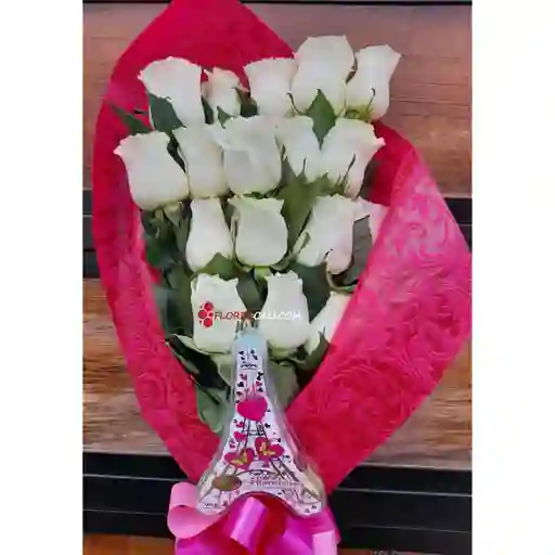 Bouquet De Rosas Blancas Y Chocolates