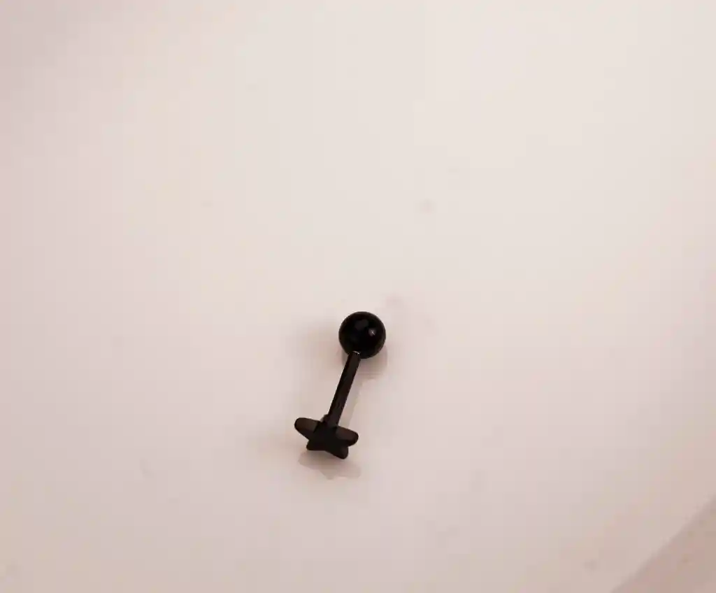 Piercing Estrella Negra