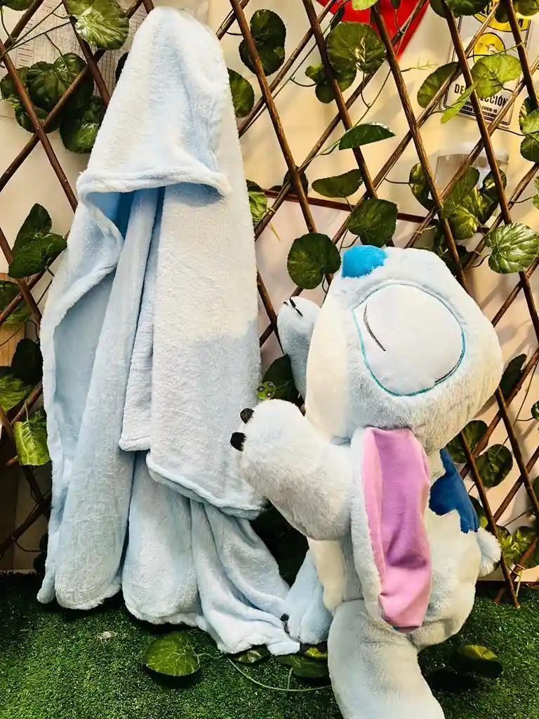 Peluche Stichs Acostado Con Cobija