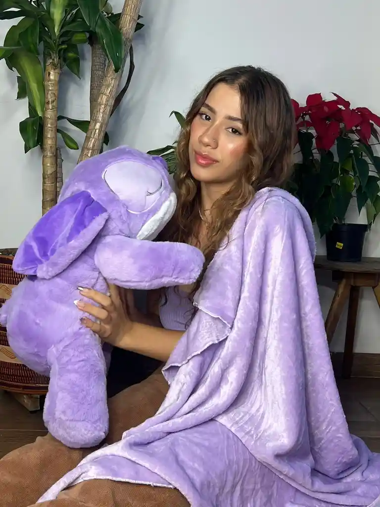 Peluche Stichs Acostado Con Cobija