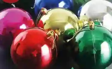 Set Bolas De Navidad Colores Surtidos X6 Unidades