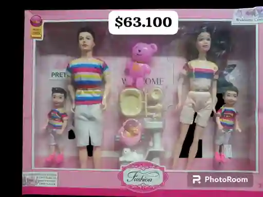Familia Barbie Con Mascotas
