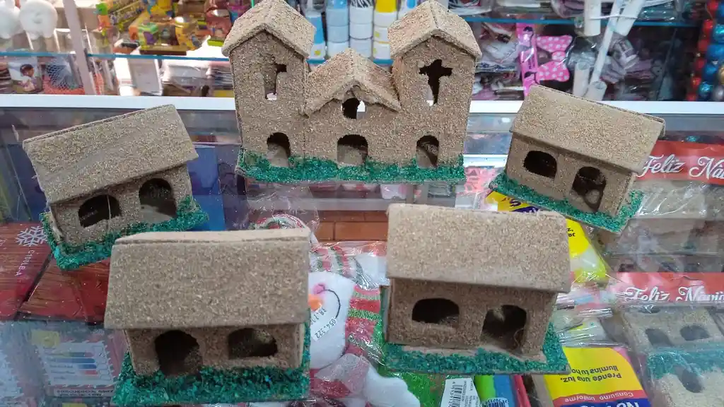 Kit Para Pesebre Decoradas (iglesia Y Casas)