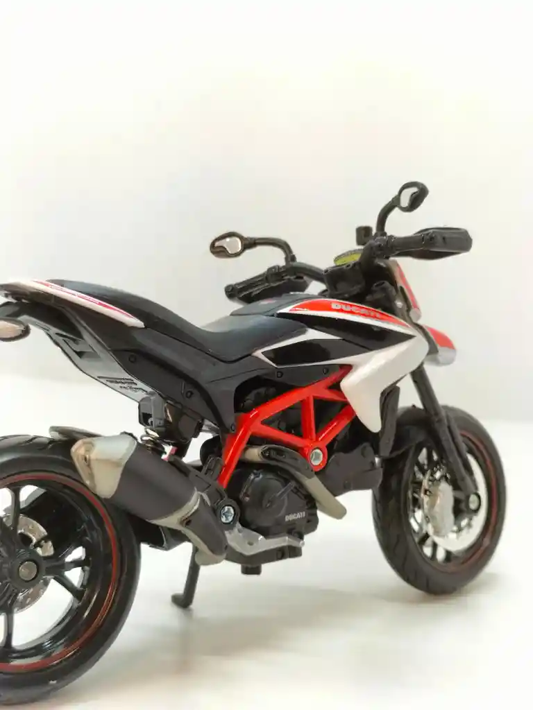 Ducati Hypermotard Sp 2013