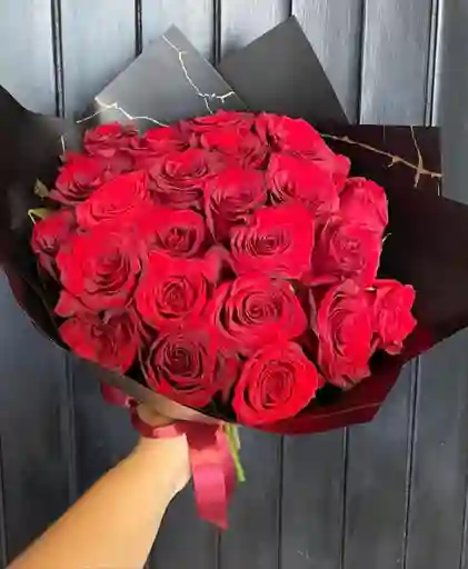 Ramo De 24 Rosas En Papel Coreano Negro