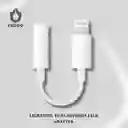 Lightning To Eadphone Jack Adapter