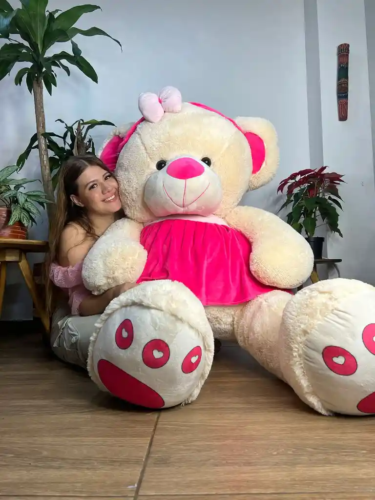 Osa De Peluche Patas Largas Con Vestido 200cm