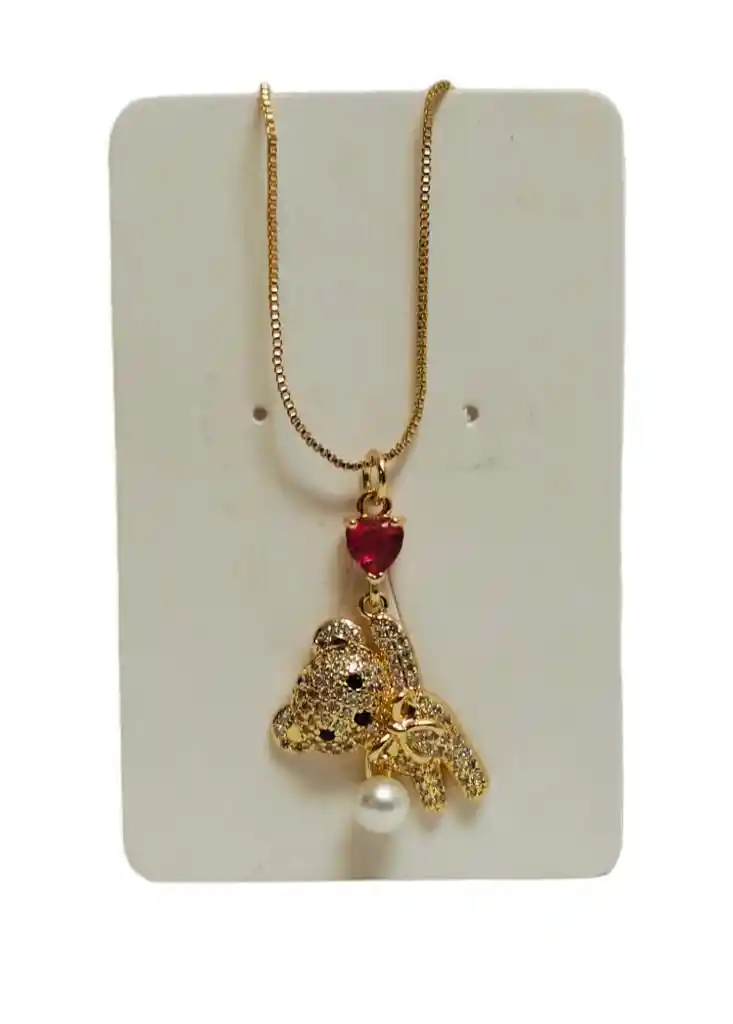 Cadena En Cover Gold Oso Osito Con Piedras Y Un Corazon