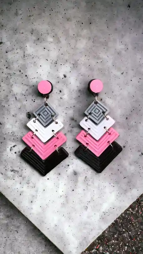 Aretes Triángulos Rosado Negro Y Gris