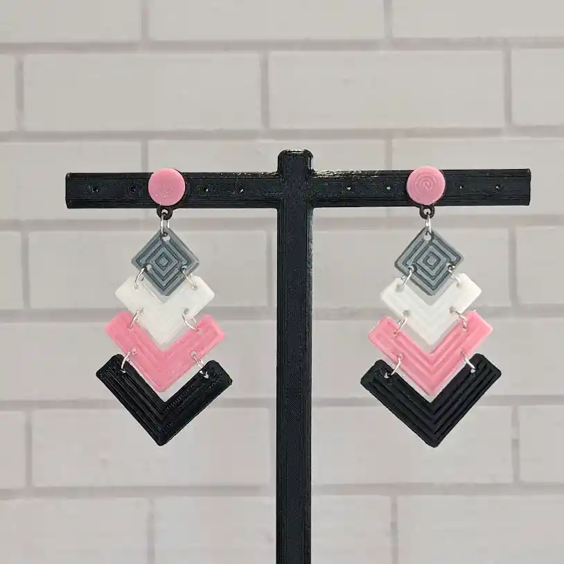 Aretes Triángulos Rosado Negro Y Gris