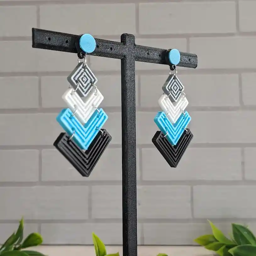 Aretes Triangulos Azules Y Negros