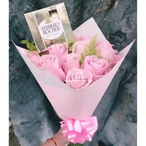 Bouquet X12 Rosas Y Ferrero