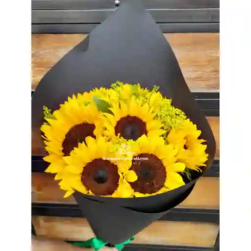 Bouquet De Girasoles En Cartulina