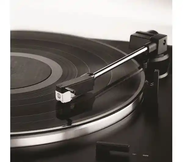 Nueva At-lp60x Tornamesa Tocadiscos Audio-technica At-lp60x