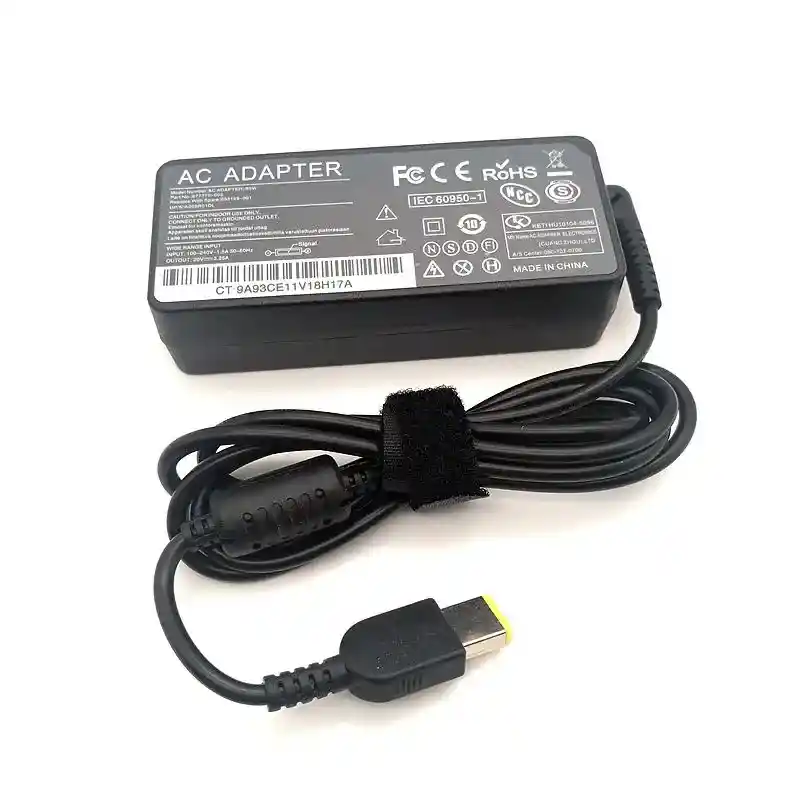 Cargador Genérico Portatil Lenovo 20v 3.25a Punta Cuadra