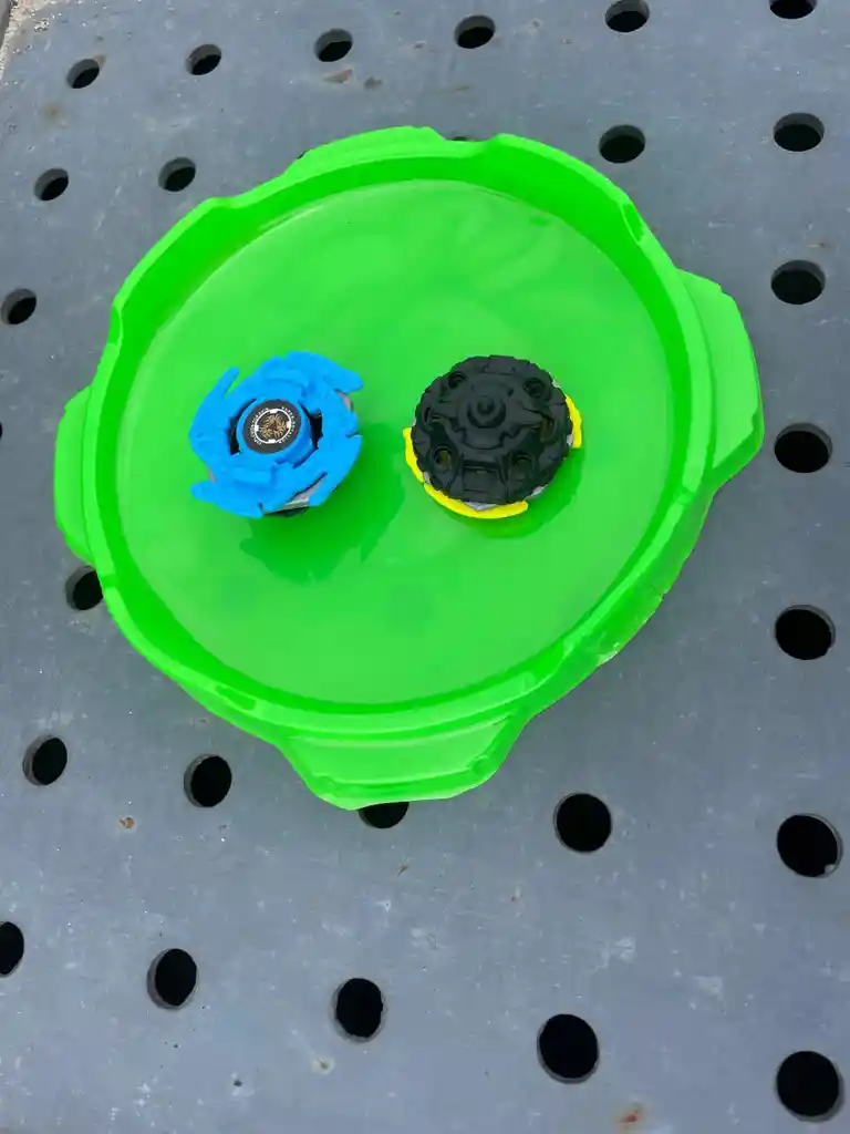 Estadio Batalla Juguete Niños Trompos Beyblade + Lanzador