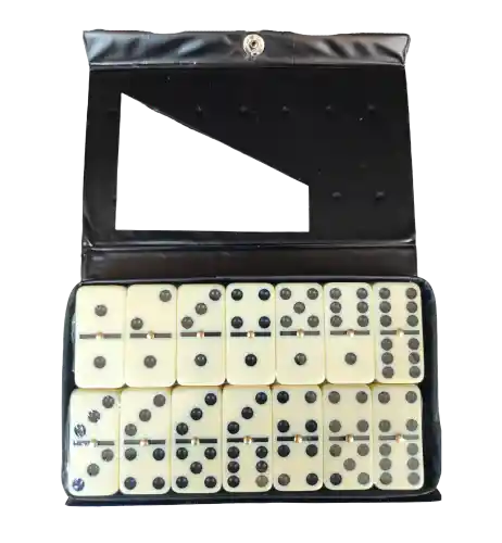 Domino Negro Portable 28 Piezas Estuche De Sobre Juegos De Mesa