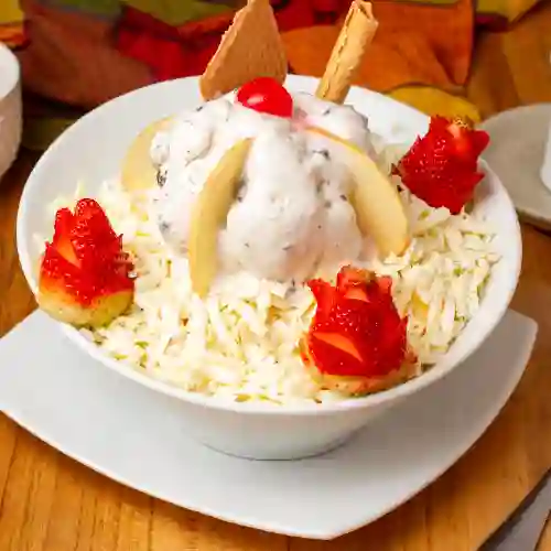 Ensalada de Frutas Especial con Helado