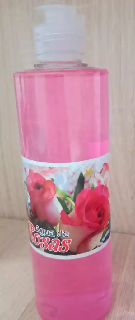 Agua De Rosas