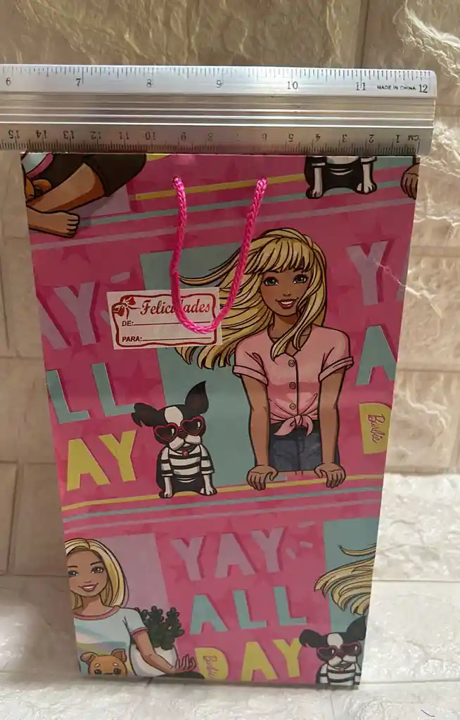 Bolsa Regalo Papel Mediana 26*15*7 Niña