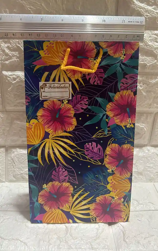 Bolsa Regalo Papel Mediana 26*15*7 Dama