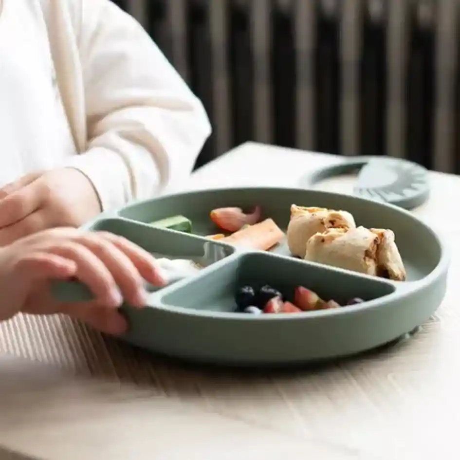 Kit Alimentación Bebe Niño Vajilla En Silicona Plato Babero