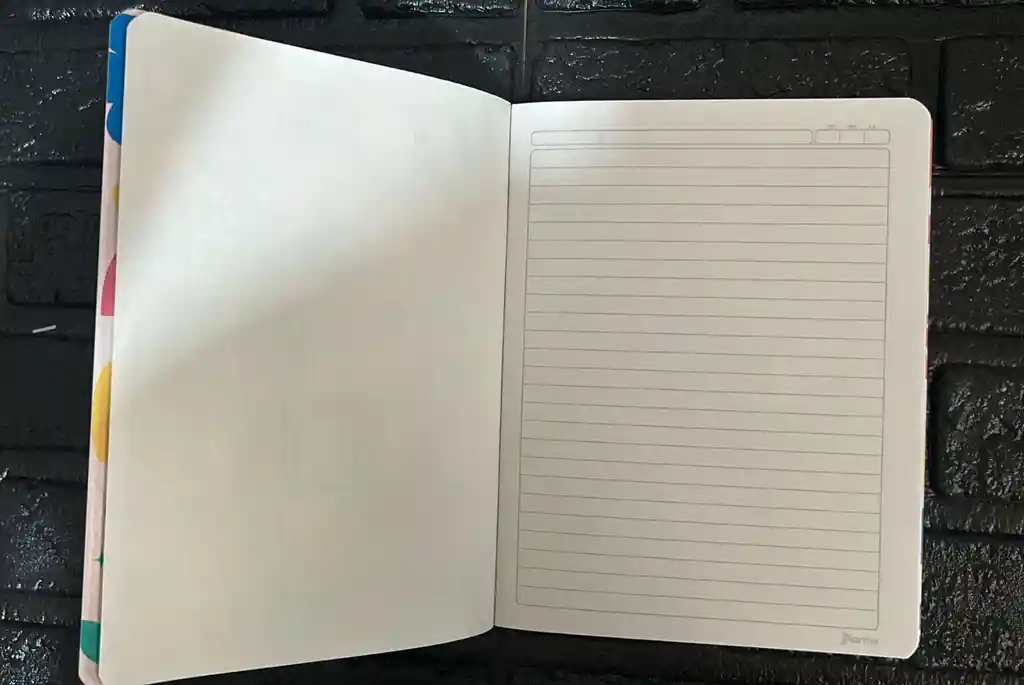Cuaderno Cosido Linea Niña 50h Expresarte Stickers Cod.19271