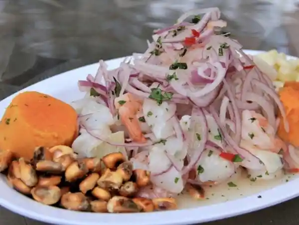 Bandeja Peruana