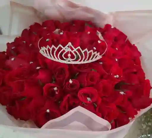 Ramo De 100 Rosas Rojas Con Corona