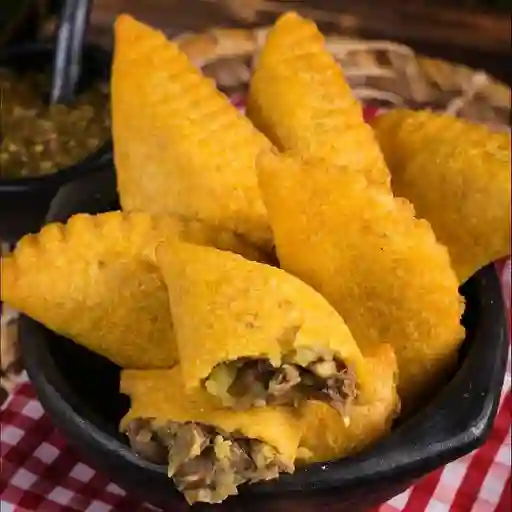 10 Empanadas Congeladas Extracarne Grandes