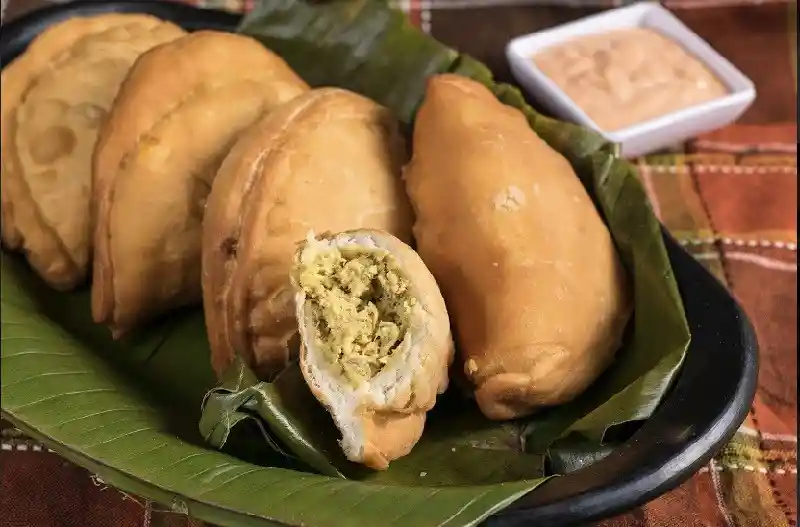 5 Pasteles De Pollo Tipo Panzerotti Congelados