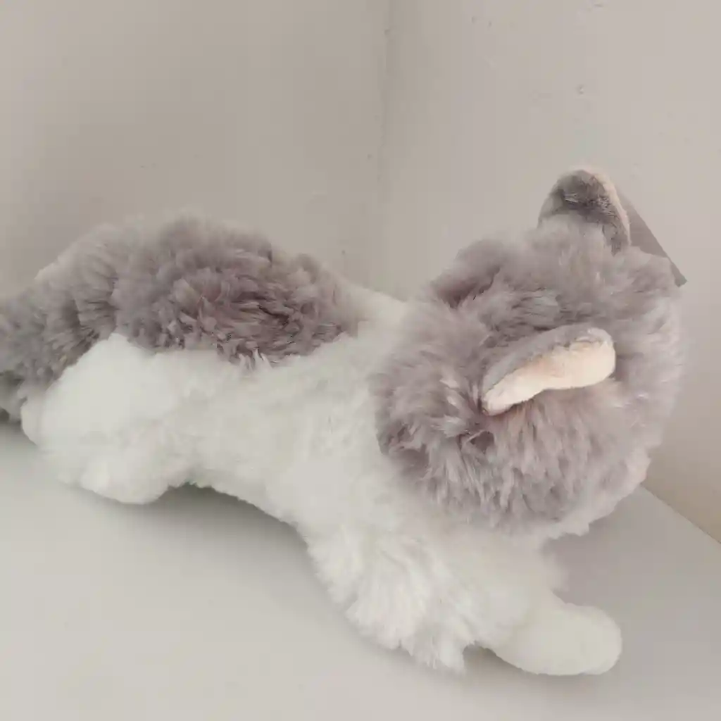 Gata Gris Con Blanco Peluche