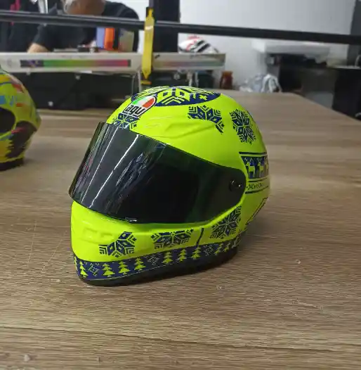 Casco Motociclistas Replica Coleccionable A Escala Excelentes Acabados