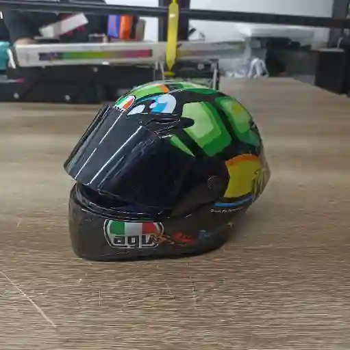 Casco Motociclistas Replica Coleccionable A Escala Excelentes Acabados