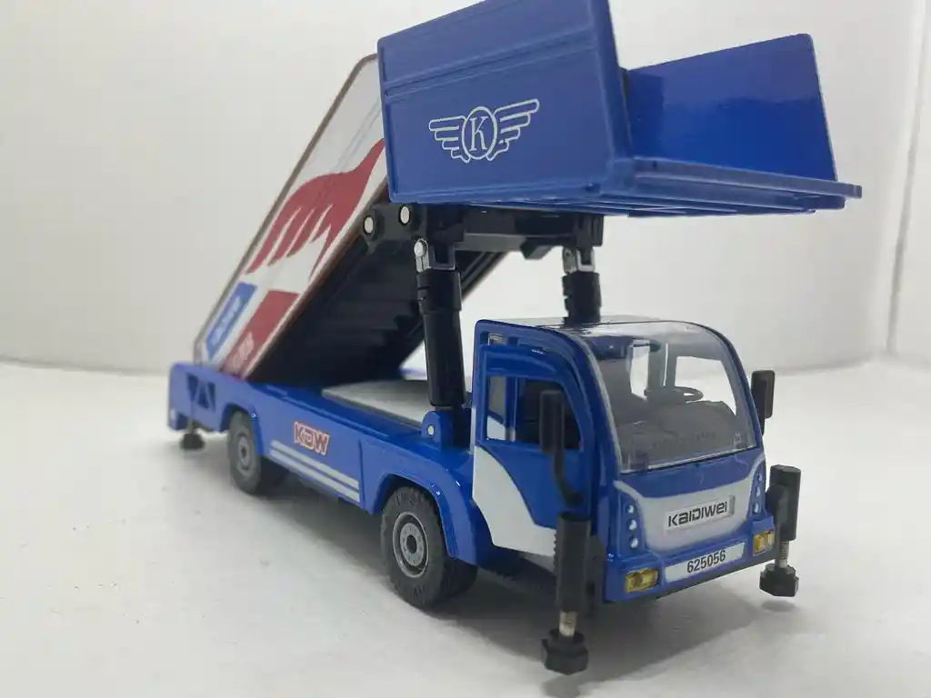 Maquinaria Camion Escalera Abordaje Avion Azul 1/43