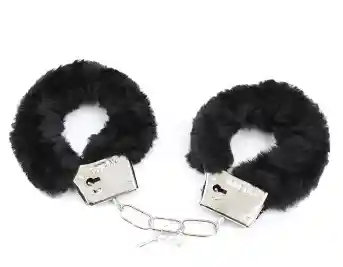 Esposas Con Peluche Fur Love Cuffs Juego Erotico Color Negro